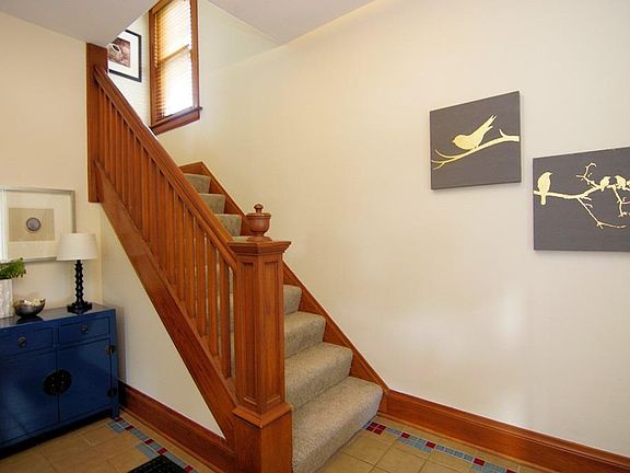 3rd image of 2817 Rosella Ave