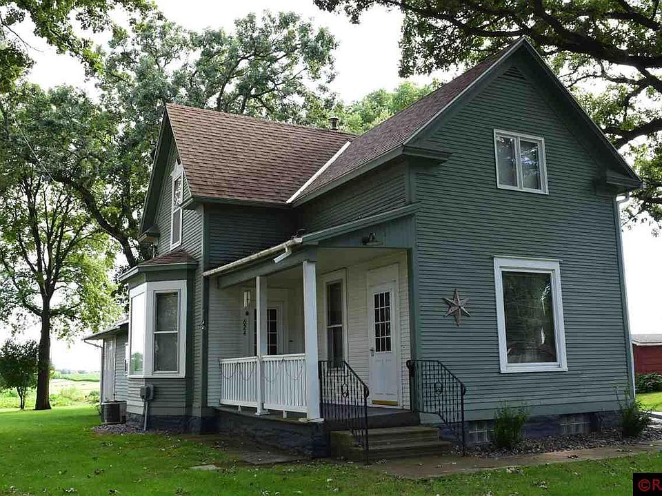 1st image of 624 Cleveland Ave W