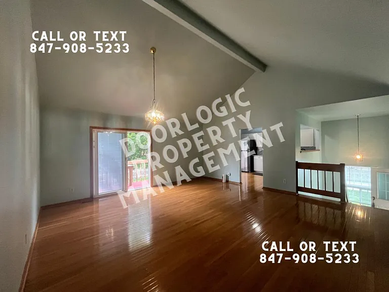 965 Amberwood Pl — Photo 5
