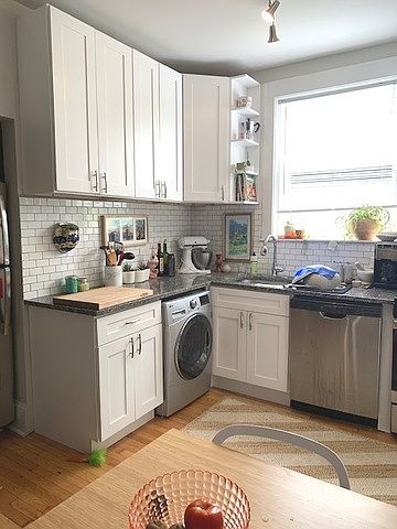 1st image of 1441 W Berteau Ave APT 3F