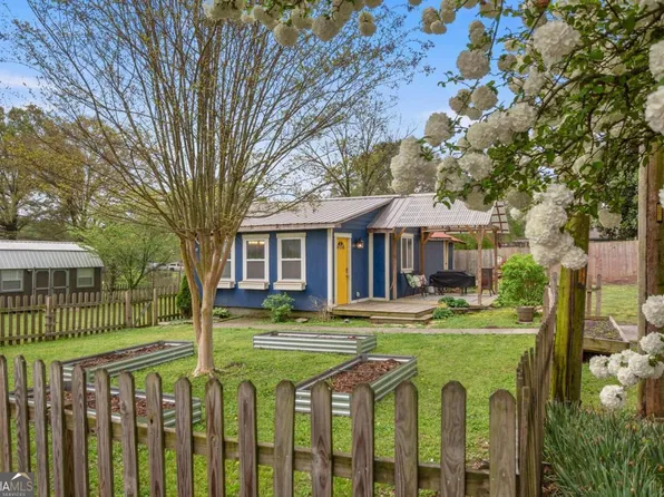 108 Fannie St SE, Dalton, GA 30720