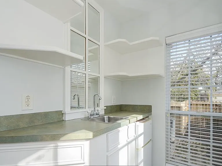 13814 Lynnwood Ln — Photo 31