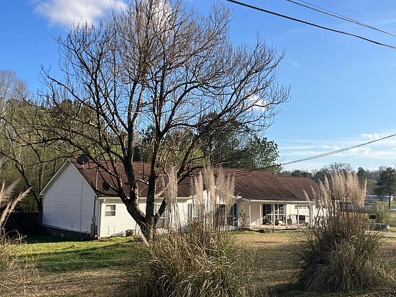 3rd image of 215 Tidwell Hollow Rd
