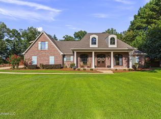 208 Kitty Hawk Cir, Brandon, MS 39047