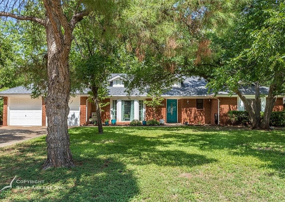 1st image of 1513 Roanoak Dr
