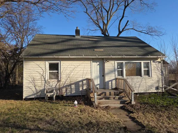 1011 14th St, Erie, IL 61250