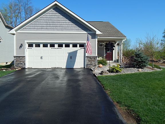 3rd image of 5310 Villa Ridge Ct