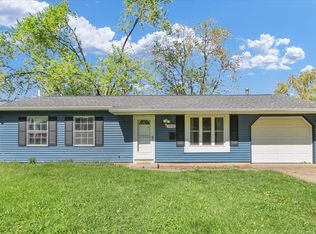 1103 Austin Dr, Urbana, IL 61802