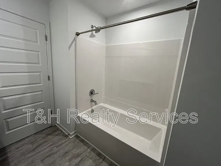 4801 Summerfield Dr — Photo 47