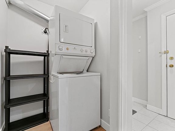 2nd image of 3638 Broadway W #205