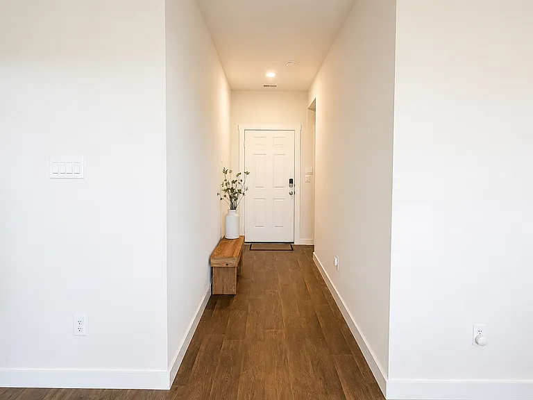 326 Merriman Rd — Photo 5