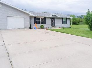 504 W Omaha St, Crofton, NE 68730