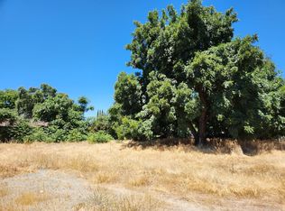 400 Pedersen Rd, Oakdale, CA 95361