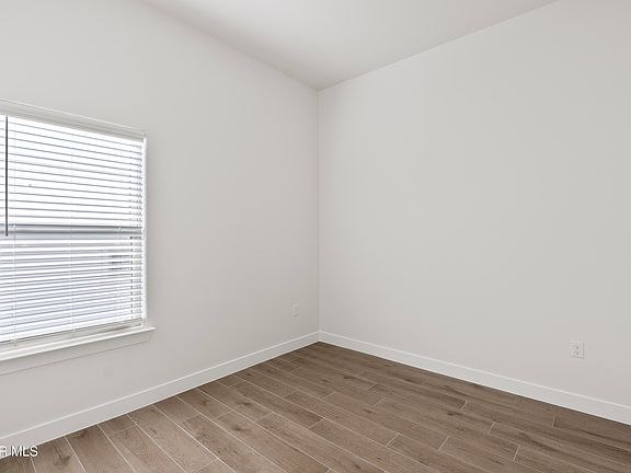 5th image of 3877 Belief Ln