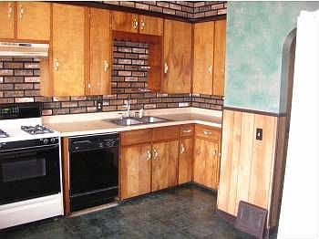 5th image of 1451 Coutant Ave