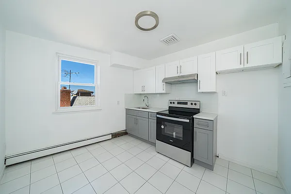 Rented by Worth Property Group | media 3