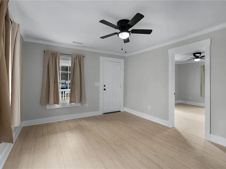 1214 Cave Spring Rd SW — Photo 9