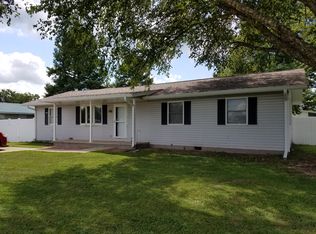 3329 Selmaville Rd, Salem, IL 62881