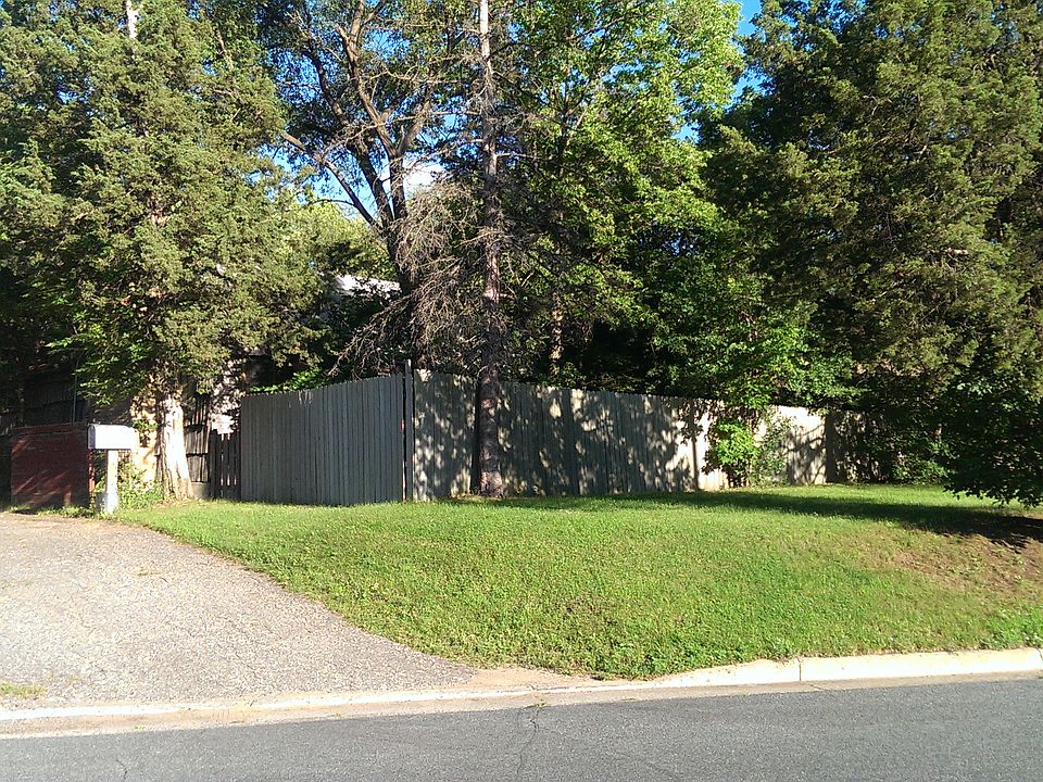 1st image of 9431 Garfield Ave S