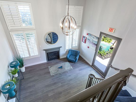 5th image of 6737 De Soto Ave #109