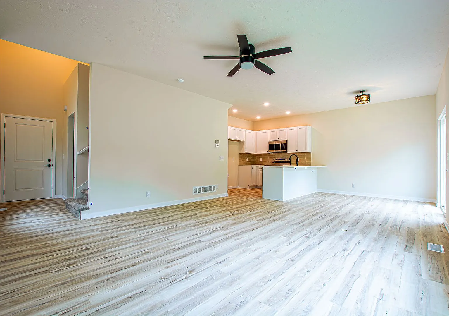 7118/7122 North 79th Court — Photo 4
