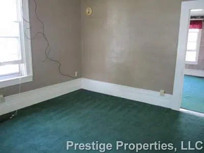 5 bed, 2687 sqft, $3,565 — Photo 3