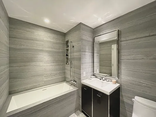 Rented by Extell Marketing Group LLC | media 71