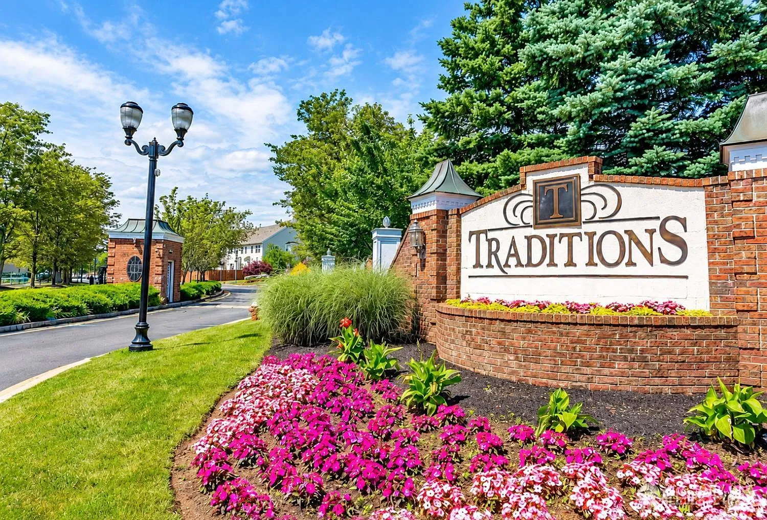 2 bed, 2.0 bath, $2,450 — Photo 1