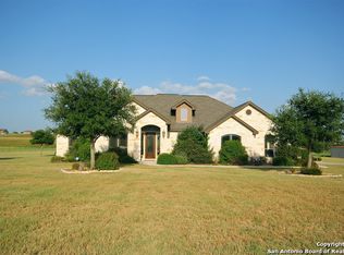 143 Scenic Hills Dr, La Vernia, TX 78121