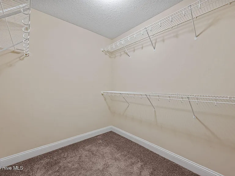 320 Aquamarine Cir — Photo 14