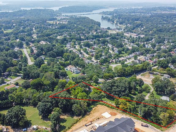 3rd image of 11117 Woody Dr