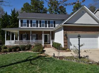 6620 Ivystone Dr, Jamestown, NC 27282