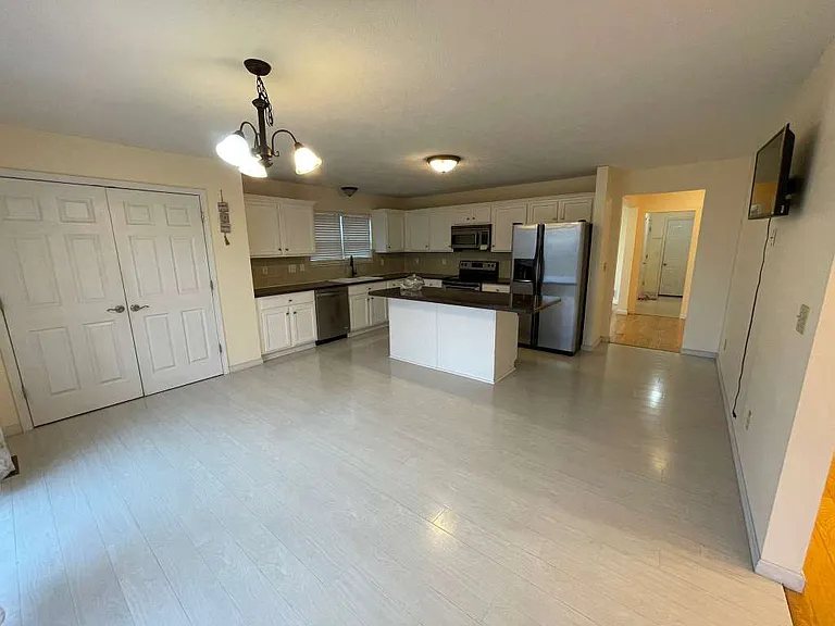 6170 Ravenhill Rd — Photo 6