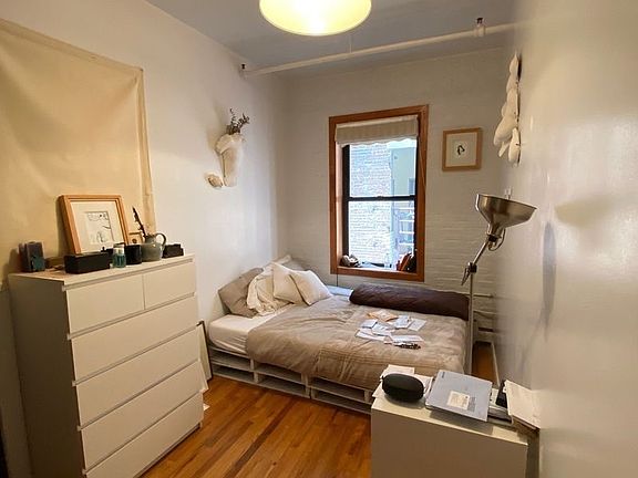 5th image of 694 Metropolitan Ave #208