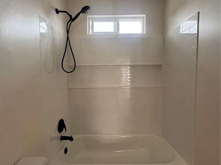 2615 Curtis Ave #B — Photo 33