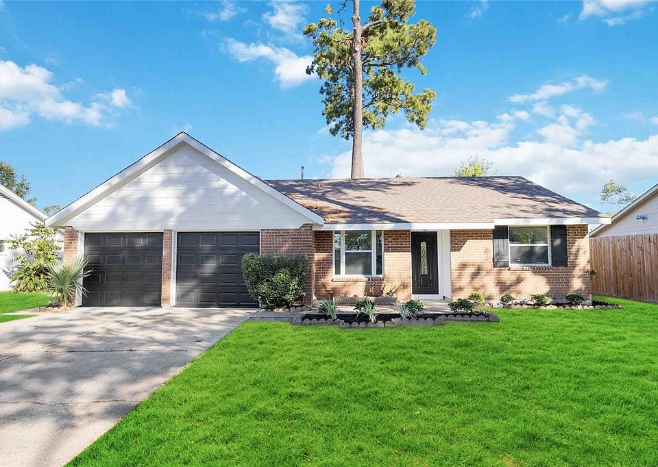 1st image of 12111 Wood Forest Drive