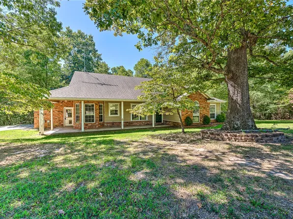 15714 Quail Rd, Fayetteville, AR 72704