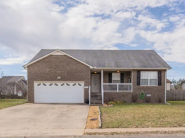 3132 Twelve Oaks Blvd, Clarksville, TN 37042