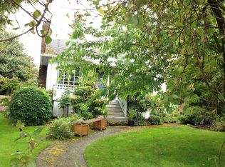 7829 12th Ave NE, Seattle, WA 98115