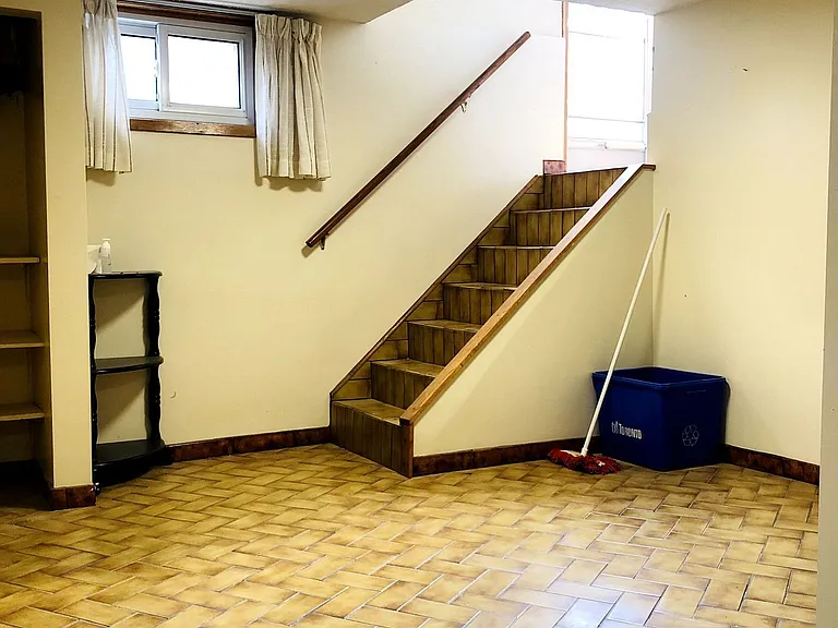 8 Plainfield Rd #BASEMENT — Photo 3