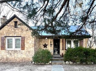 1825 N 9th St, Arkansas City, KS 67005