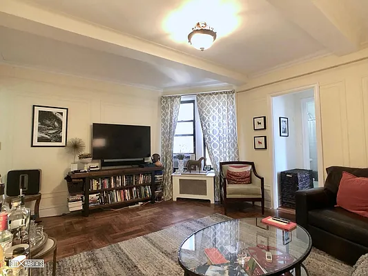 Rented by Citi Habitats | media 64