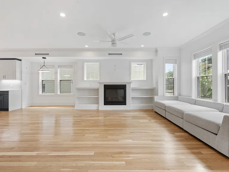 10 Hallet St #1 — Photo 8