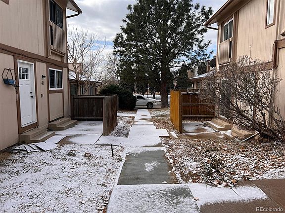 3rd image of 2447 Rainbow Drive D #25