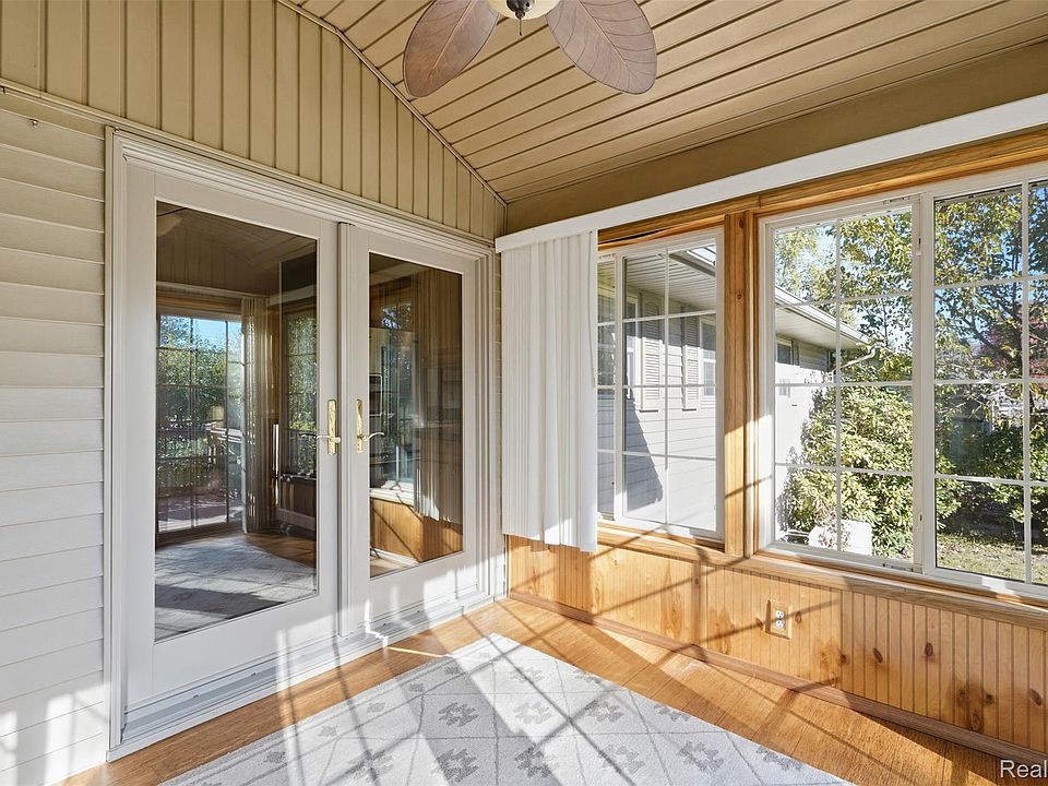 827 Los Arboles Dr, photo 13