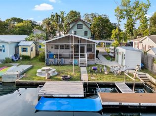 5336 Circle Dr, Weeki Wachee, FL 34607