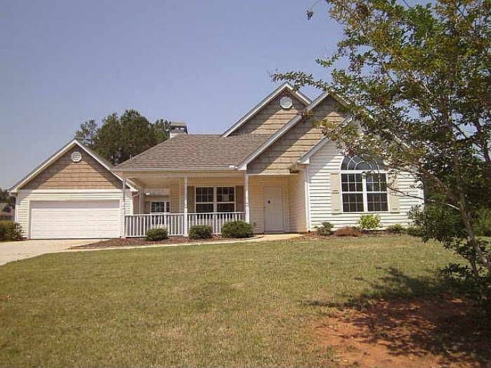 1st image of 301 Fletcher Ct