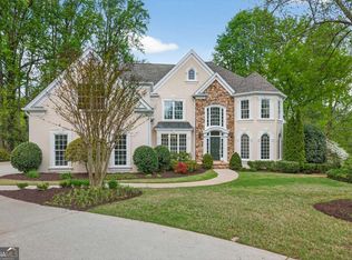 6130 Banbury Ct, Suwanee, GA