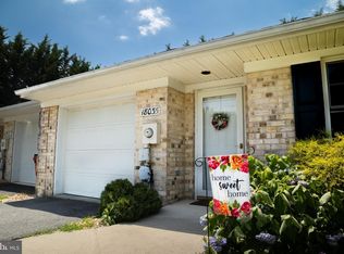 18035 Pin Oak Rd, Hagerstown, MD 21740