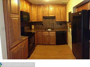 5611 NE 9th Ave, Oakland Park, FL 33334